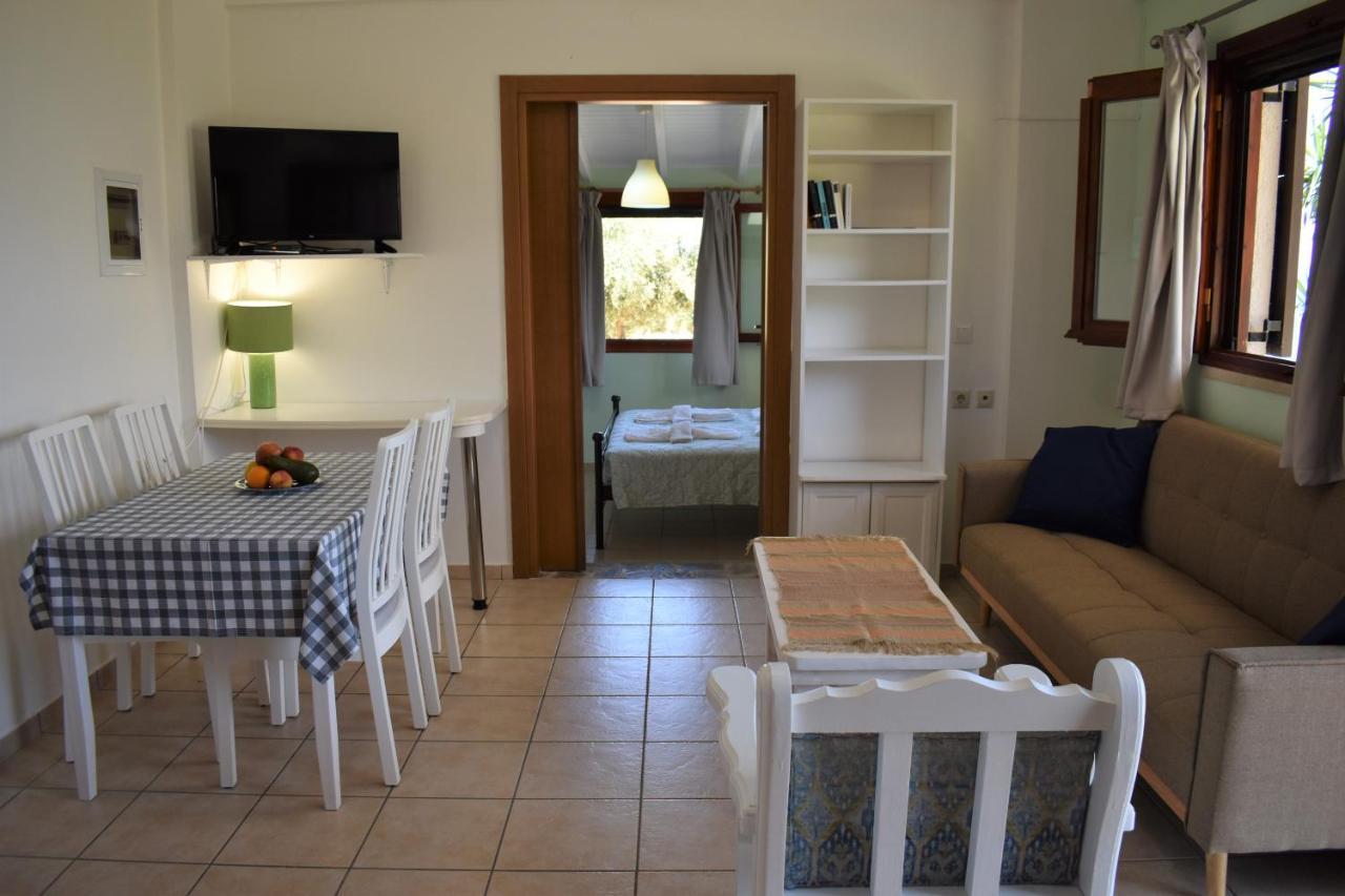 מוכלוס Vaia Villas מראה חיצוני תמונה